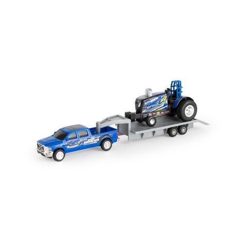 1:64 Scale New Holland Puller Tractor & Pickup Truck Set