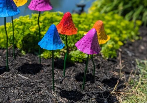 Metal Mushroom Stake - Assorted