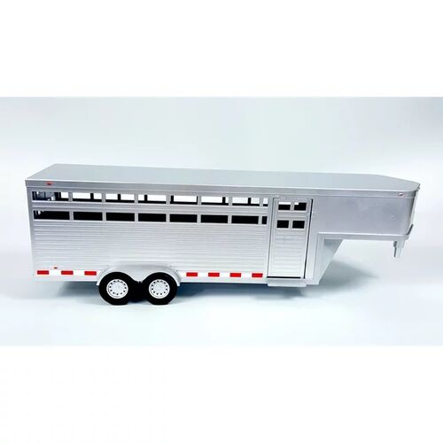 1:20 28' Sundowner Cattle Trailer 413