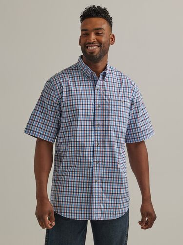 Rugged Wear Short Sleeve Button-down Shirt in Red/Blue Plaid